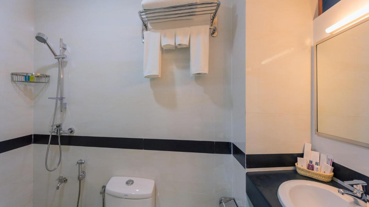 Beehive Central มาเล ภายนอก รูปภาพ