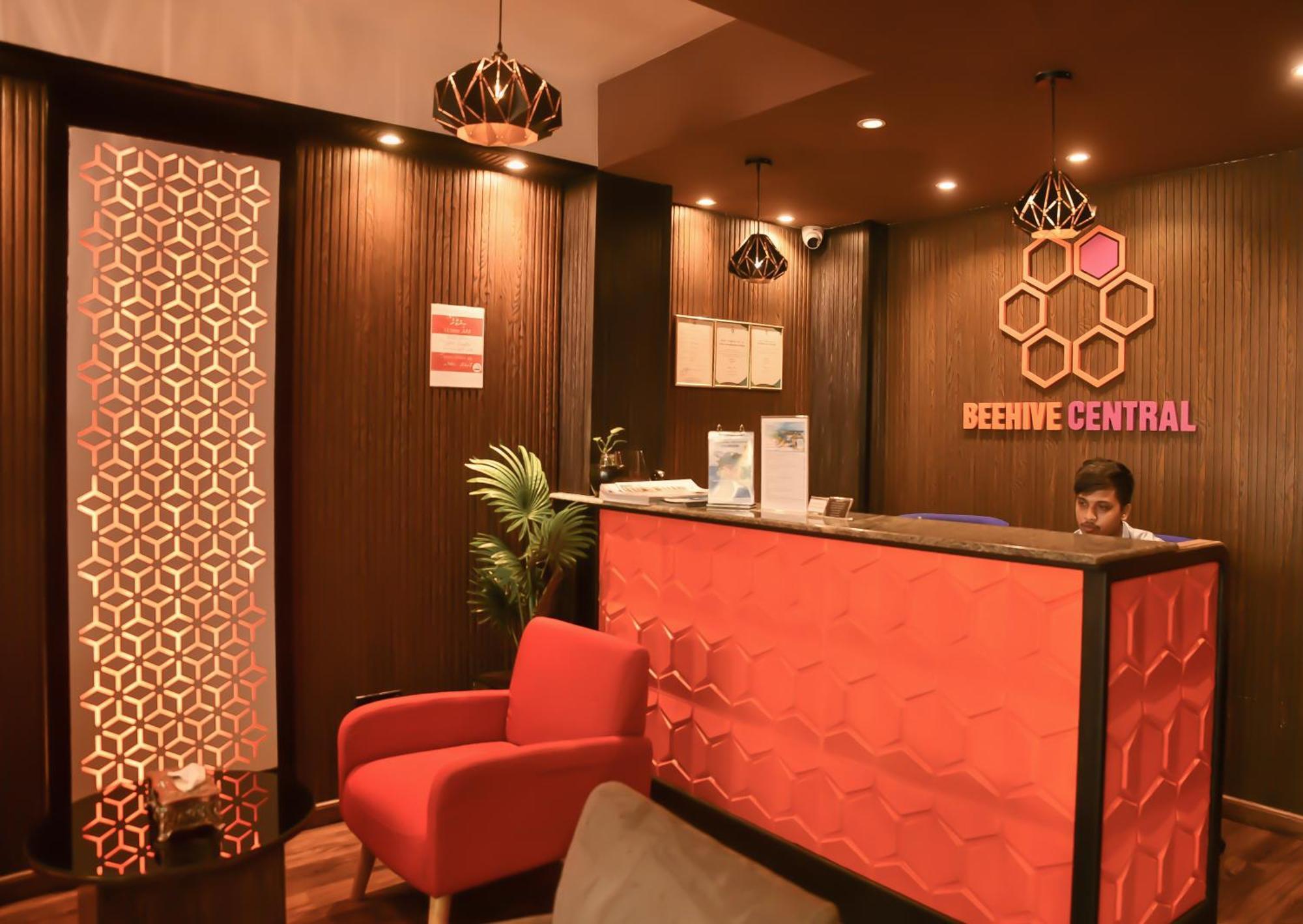 Beehive Central มาเล ภายนอก รูปภาพ